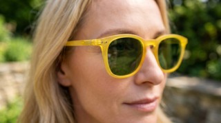 Izipizi Sun #E Yellow Honey Сгенерированное изображение