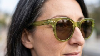 Izipizi Sun #N Golden Green Сгенерированное изображение