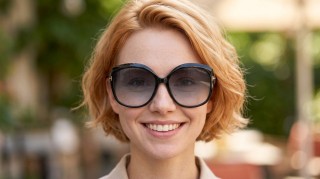 Tom Ford Chiara-02 FT0919 01B 60 Сгенерированное изображение
